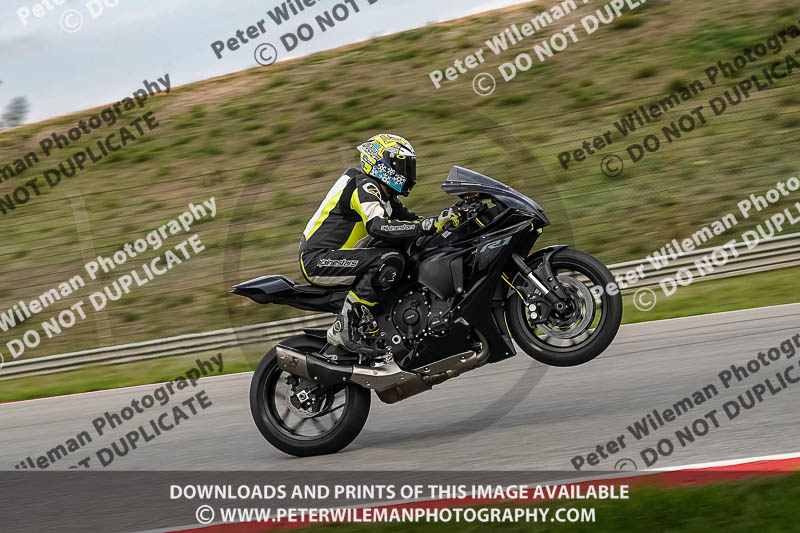 motorbikes;no limits;peter wileman photography;portimao;portugal;trackday digital images